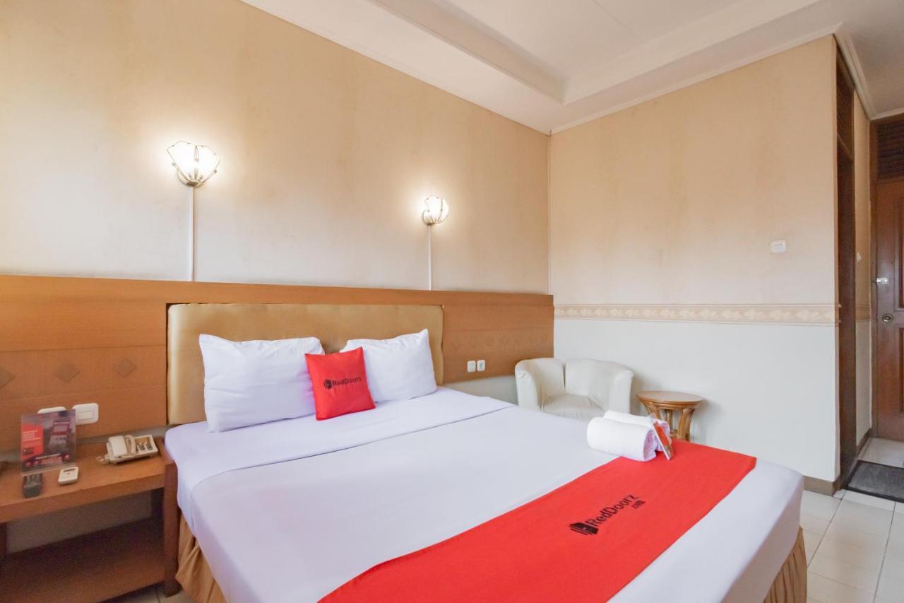 Reddoorz Plus @ Sukamulya Pasteur 2 Бандунг Экстерьер фото