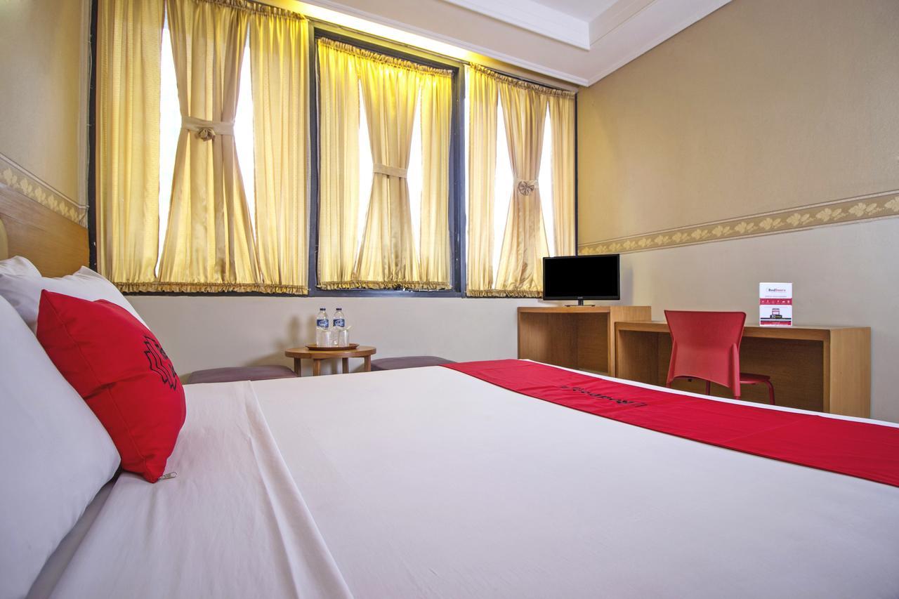 Reddoorz Plus @ Sukamulya Pasteur 2 Бандунг Экстерьер фото