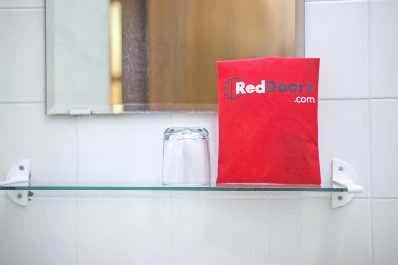 Reddoorz Plus @ Sukamulya Pasteur 2 Бандунг Экстерьер фото