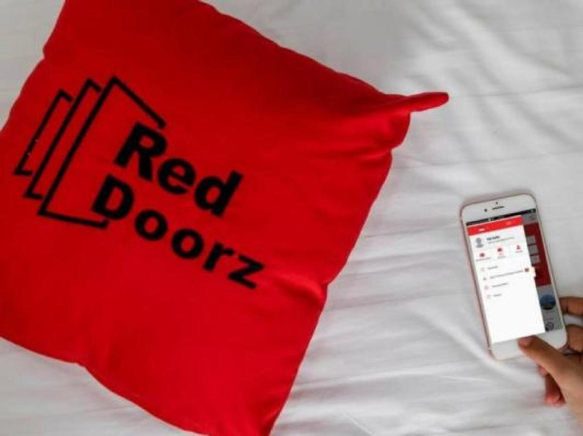 Reddoorz Plus @ Sukamulya Pasteur 2 Бандунг Экстерьер фото